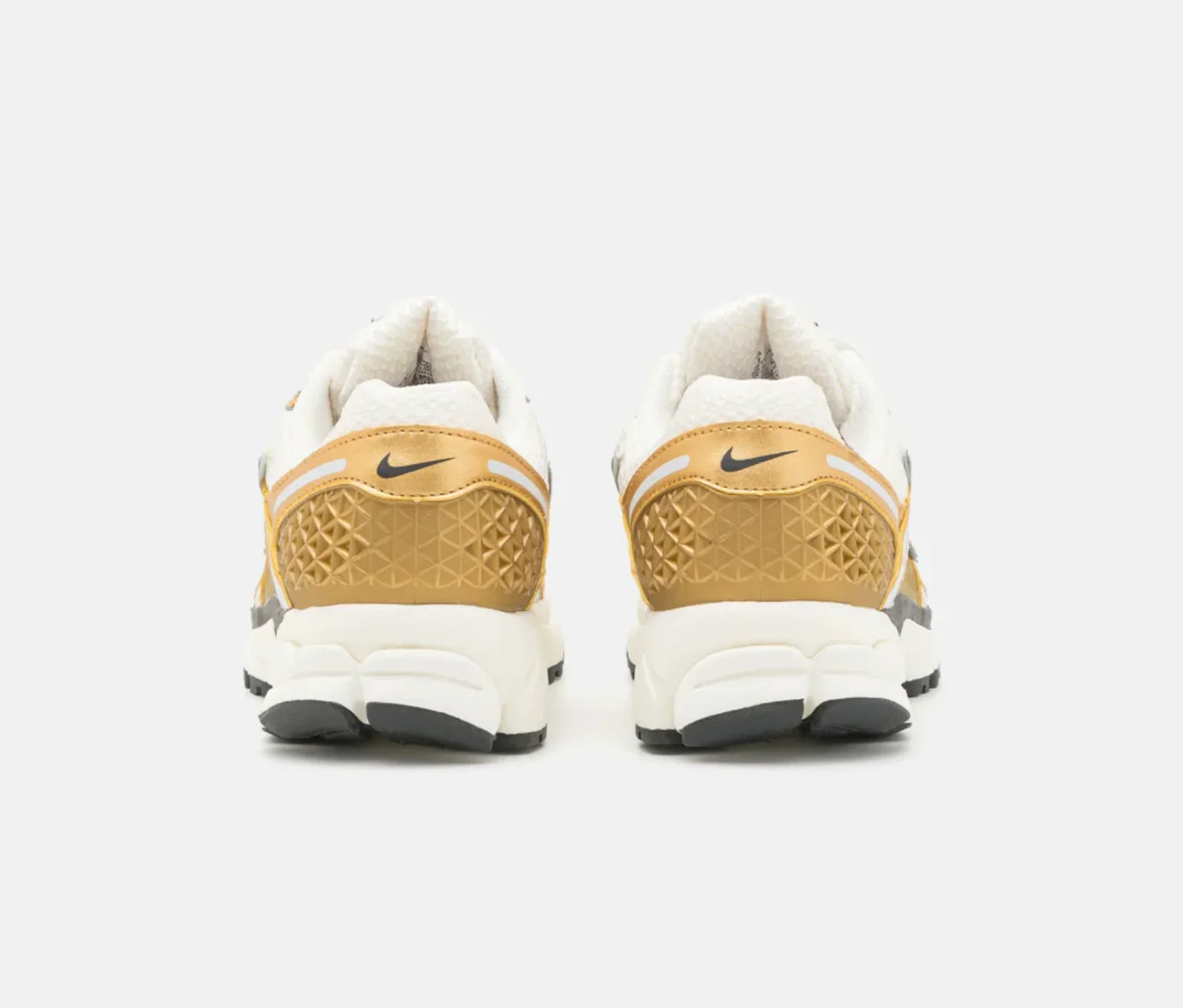 Zoom Vomero 5 Metallic Gold