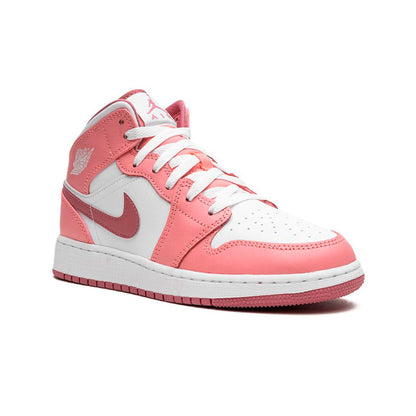 Air Jordan 1 Mid Valentine's Day