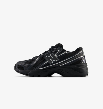 NB 740 - black