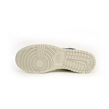 Hot Pick - Nike Dunk Low SB x Stussy 13