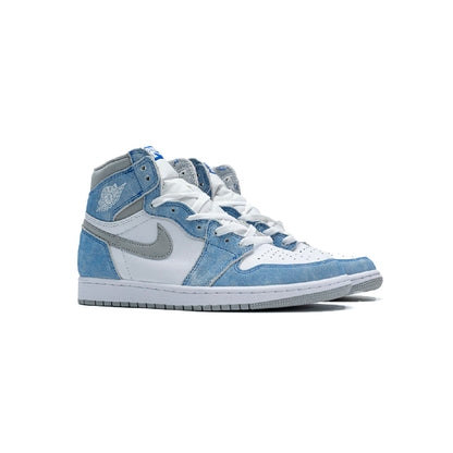 Air Jordan 1 High Hyper Royal